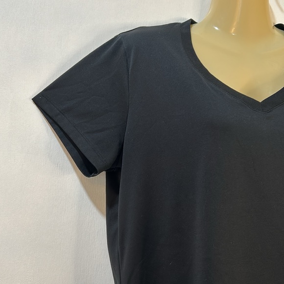 UNDER ARMOUR 2 BUNDLE WOMEN TEE SIZE L BLACK N BLUE  HEAT-GEAR SHORT SLEEVES - Picture 9 of 14